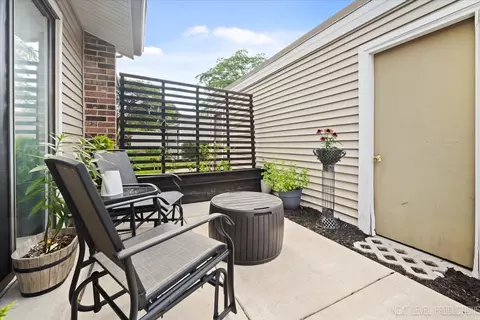 Other - 1061 Cascade Dr, Aurora, IL 60506 photo 2 of 3