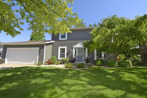 1410 Sioux Dr, Ottawa, IL 61350