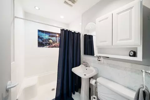 Bath - 1515 N River Rd, Mchenry, IL 60051 photo 1 of 2