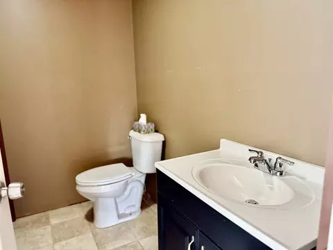 Bath - 418 W Devlin St, Spring Valley, IL 61362 photo 1 of 4