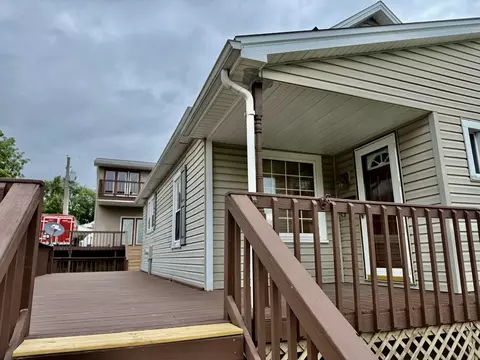 Exterior - 418 W Devlin St, Spring Valley, IL 61362 photo 2 of 10