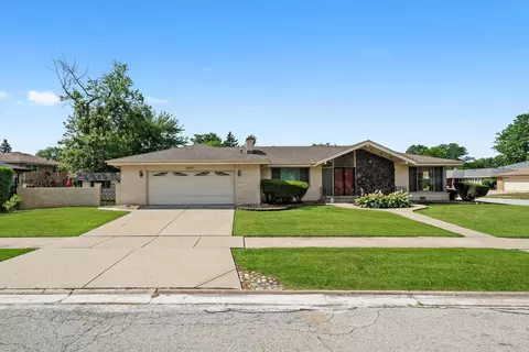 1007 E 169th St, South Holland, IL 60473