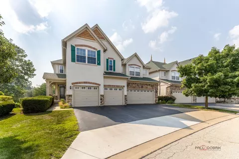 441 Bay Tree Cir, Vernon Hills, IL 60061
