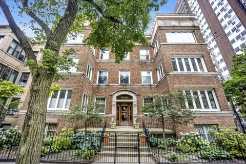 941 W Argyle St #3W, Chicago, IL 60640