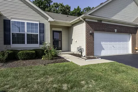 7085 Hidden Green Cir, Fox Lake, IL 60020