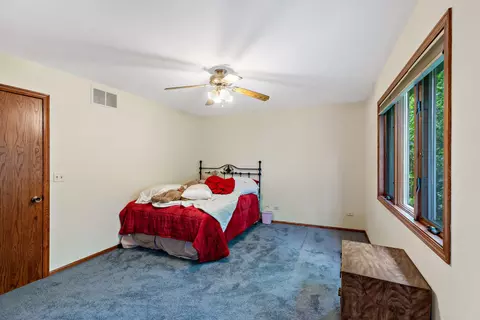Bedroom - 172 Hamilton Ave, Frankfort, IL 60423 photo 3 of 4