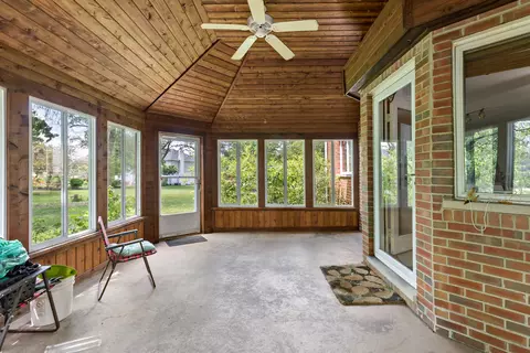Exterior - 172 Hamilton Ave, Frankfort, IL 60423 photo 3 of 3