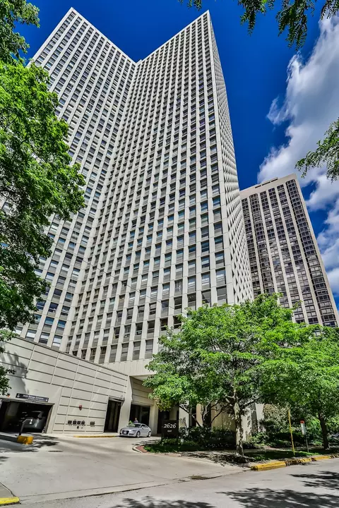 2626 N Lakeview Ave #2103, Chicago, IL 60614