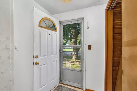 Entry Way - 309 Elk St, Odell, IL 60460 photo 1 of 2