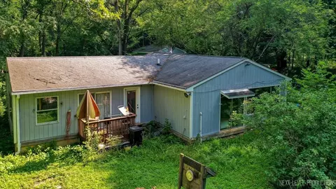 14330 Budd Rd # B, Yorkville, IL 60560