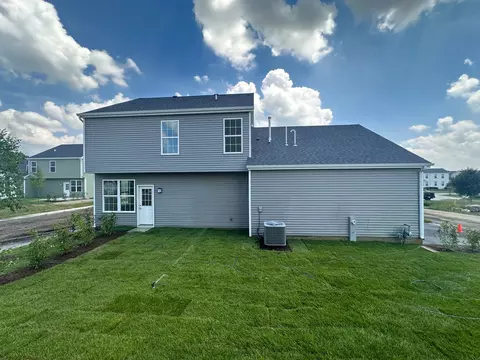 Exterior - 1015 Celebration Dr, Aurora, IL 60504 photo 3 of 3