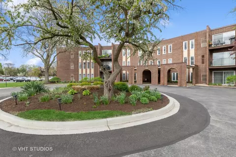 1450 Sandpebble Dr #343, Wheeling, IL 60090