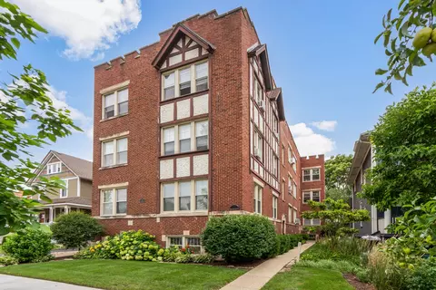 11 S 6th Ave #1B, La Grange, IL 60525