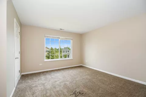 Bedroom - 814 Daniel Dr, Minooka, IL 60447 photo 4 of 5