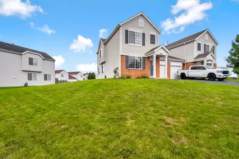 Exterior - 814 Daniel Dr, Minooka, IL 60447 photo 1 of 3