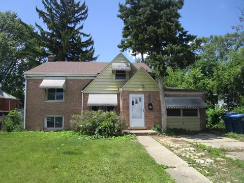 126 N 3rd Ave, Villa Park, IL 60181