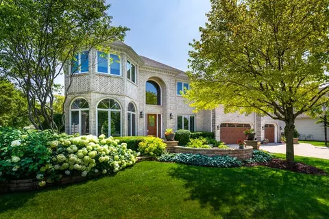 3316 Scottsdale Ct, Naperville, IL 60564