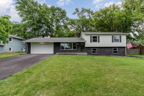 6067 Chase Ave, Downers Grove, IL 60516