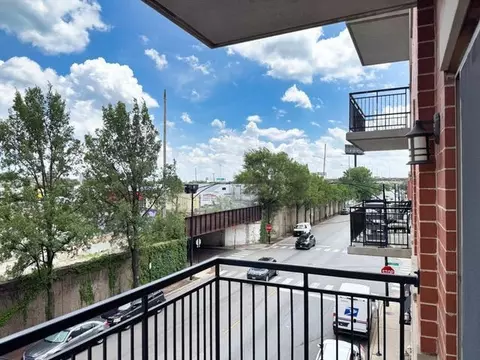 2322 S Canal St #310, Chicago, IL 60616