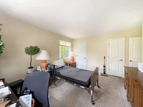 Bedroom - 258 Brookside Ln #B, Willowbrook, IL 60527 photo 3 of 4