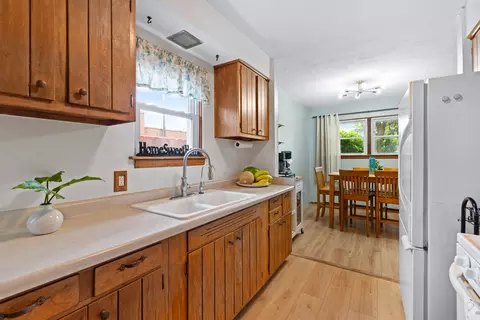 Kitchen - 4641 Cracow Ave, Lyons, IL 60534 photo 2 of 2