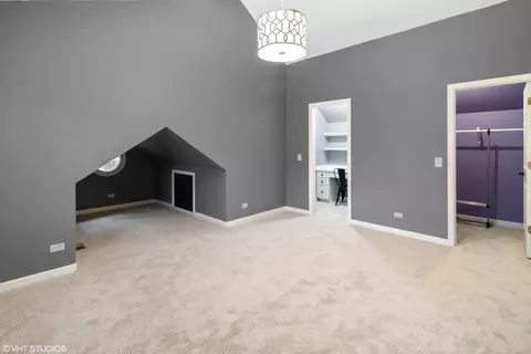 Bedroom - 2086 Hallmark Ct, Wheaton, IL 60187 photo 4 of 5