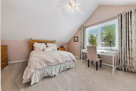 Bedroom - 2086 Hallmark Ct, Wheaton, IL 60187 photo 2 of 5
