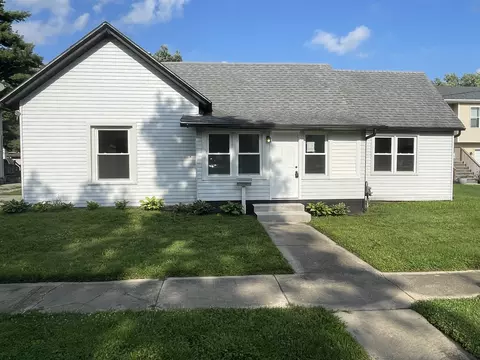 3 N Jefferson St, Harvard, IL 60033