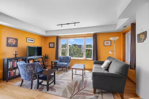 900 E 62nd St #2E, Chicago, IL 60637 photo 9
