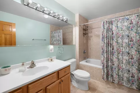 900 E 62nd St #2E, Chicago, IL 60637 photo 13