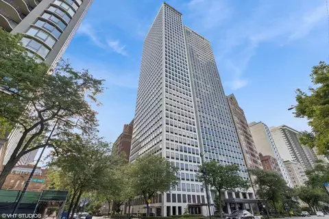 1100 N Lake Shore Dr #17C, Chicago, IL 60611