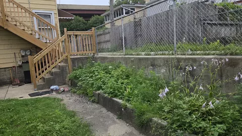 Exterior - 511 W 25th Pl, Chicago, IL 60616 photo 5 of 6