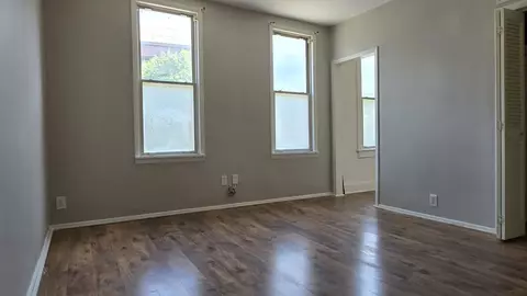 Living - 511 W 25th Pl, Chicago, IL 60616 photo 5 of 5