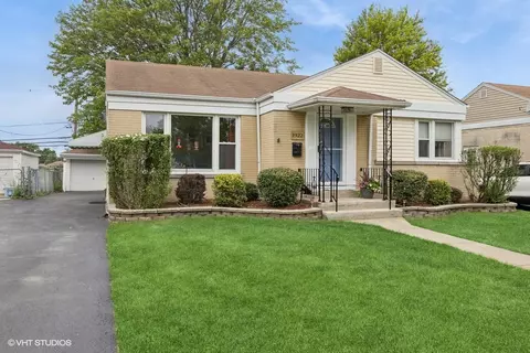 1922 Mayfair Ave, Westchester, IL 60154