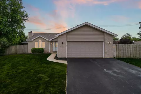 Exterior - 13 Sunset Ct, Steger, IL 60475 photo 6 of 6