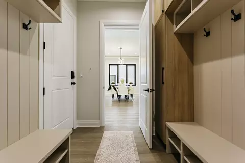 Entry Way - 1906 Lee St, Des Plaines, IL 60018 photo 9 of 10
