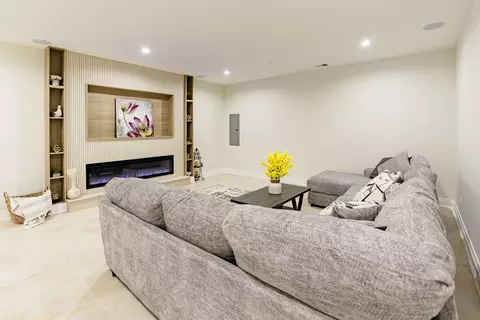 Living - 1906 Lee St, Des Plaines, IL 60018 photo 2 of 4