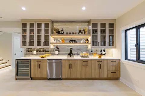 Kitchen - 1906 Lee St, Des Plaines, IL 60018 photo 4 of 5