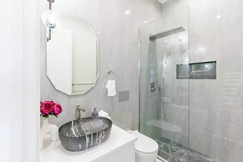 Bath - 1906 Lee St, Des Plaines, IL 60018 photo 1 of 10