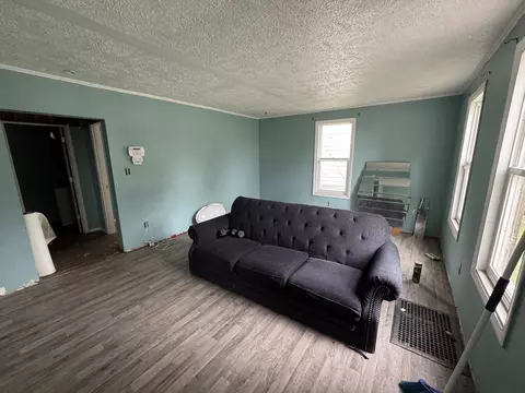 219 E Patton St, Paxton, IL 60957 photo 6