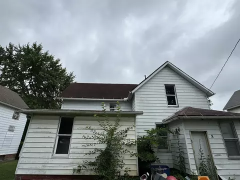 219 E Patton St, Paxton, IL 60957 photo 2