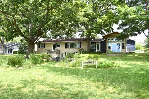 302 Weaver Ct, Loda, IL 60948