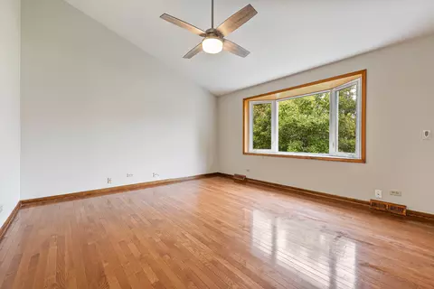 1 N210 Darling St, Carol Stream, IL 60188 photo 3