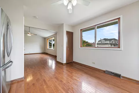 1 N210 Darling St, Carol Stream, IL 60188 photo 7