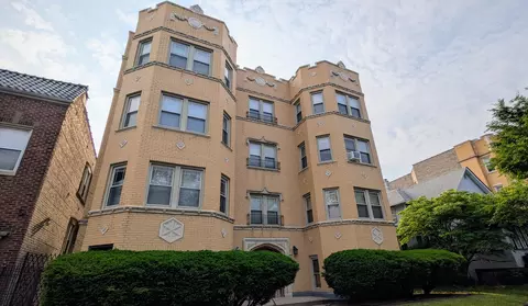 1010 N Austin Blvd #2S, Oak Park, IL 60302