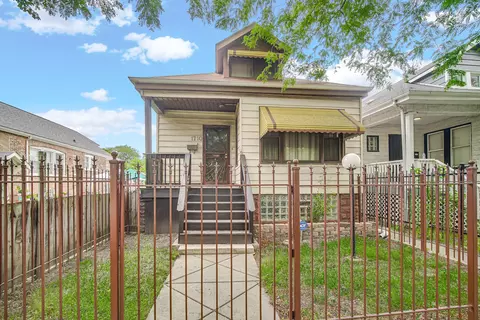 1710 W 71st St, Chicago, IL 60636