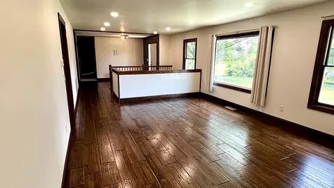 Living - 15501 Bishop Rd, Morrison, IL 61270 photo 3 of 4