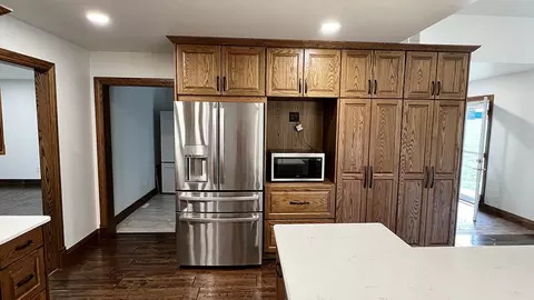 Kitchen - 15501 Bishop Rd, Morrison, IL 61270 photo 4 of 5