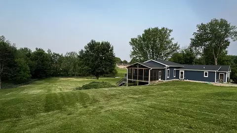 Exterior - 15501 Bishop Rd, Morrison, IL 61270 photo 23 of 23