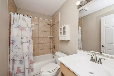 4910 Willow Ln, Mchenry, IL 60050 photo 7